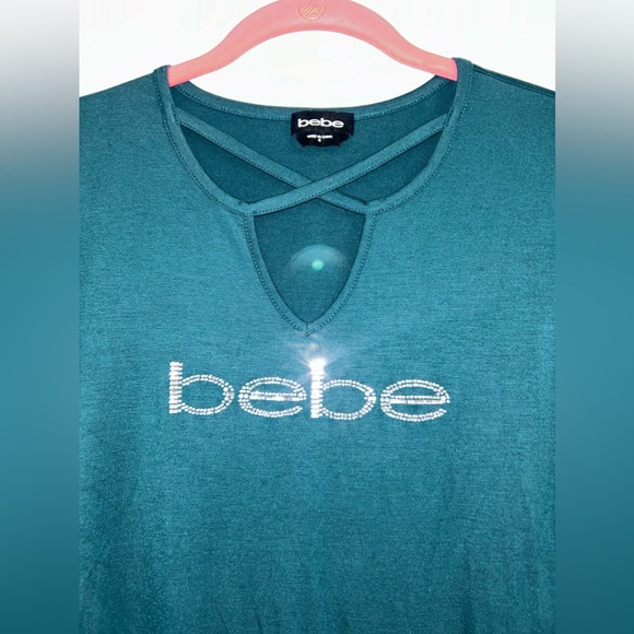 BEBE Teal Keyhole Neck Rhinestone Embellished Bebe Logo LS - Size Small - Picture 4 of 8